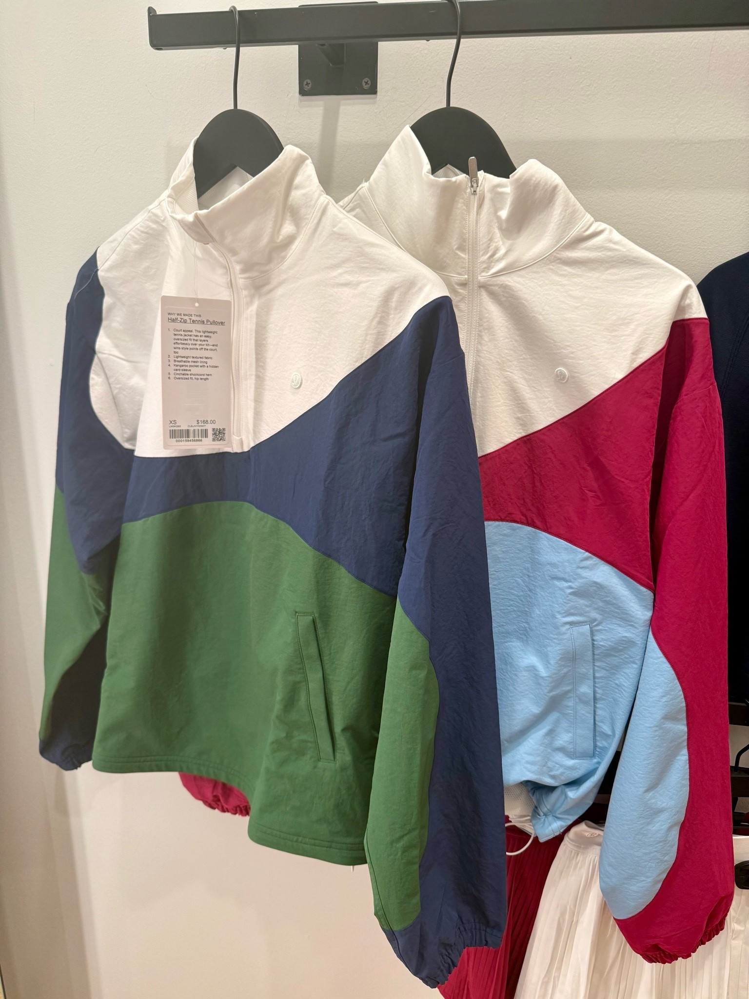 Which color Lululemon jacket would you choose? 🤔 cute windbreaker material with a 90s aesthetic vibe! And they drawstring cinch at the waist for a more flattering fit 🥵

Lululemon half zip tennis pullover fall jacket lightweight running activewear athleisure casual