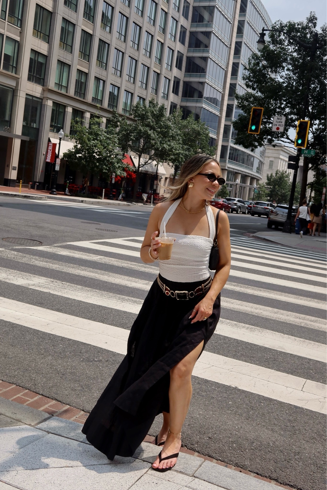 Summer 90s minimal look

#LTKootd #LTKgrwm #LTKSeasonal
