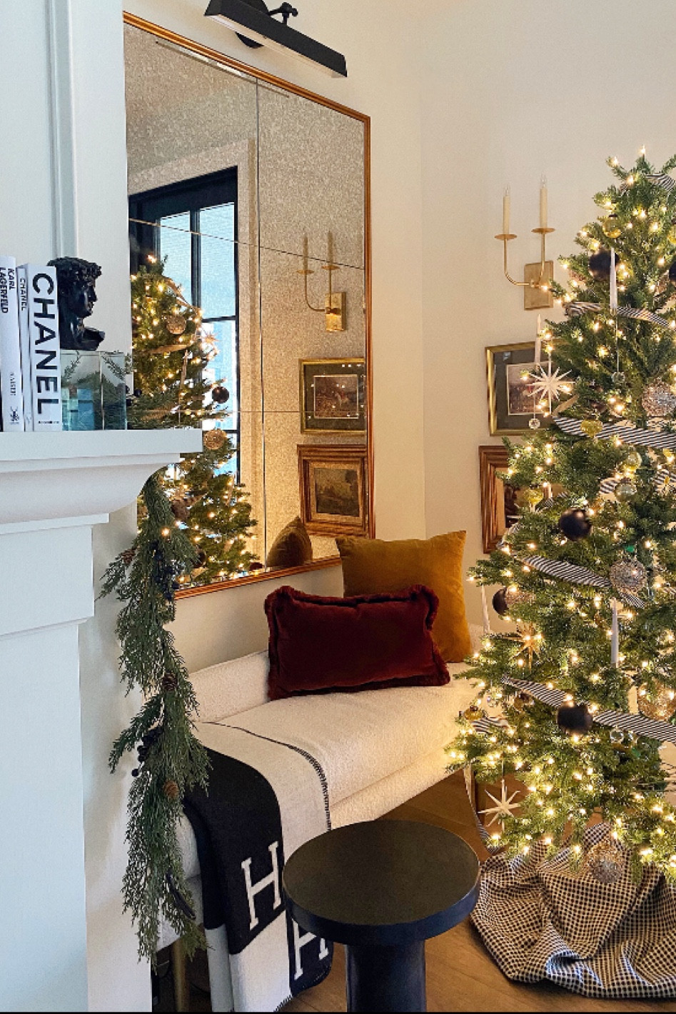 Pretty little holiday corners at home. Shop items in this space on my LTK ❄️ #hermesblanket 

#LTKGiftGuide #LTKSeasonal #LTKHoliday