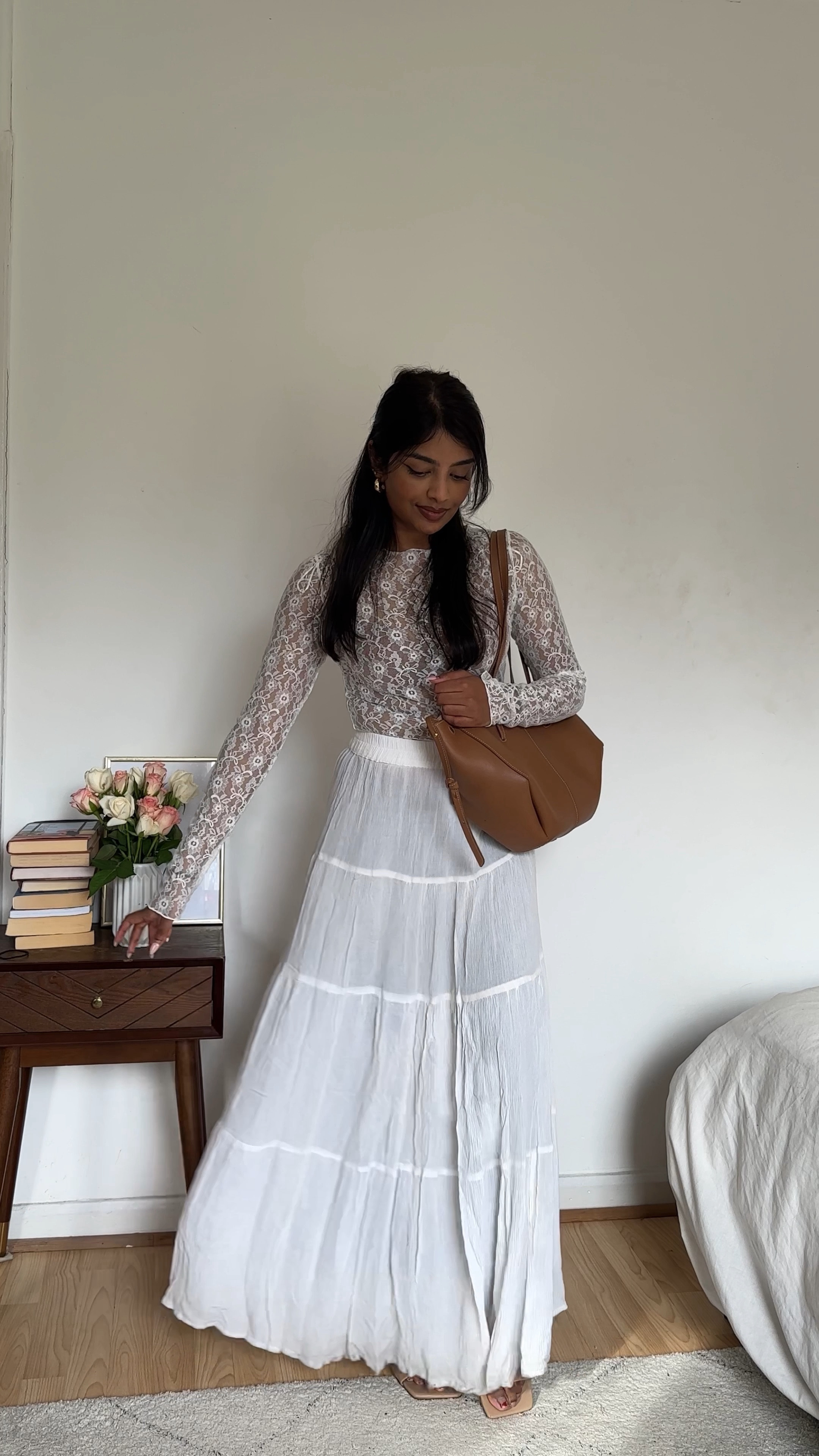 Excited that spring is around the corner so going to be sharing spring outfits that I can’t wait to wear. Bag is from Polene - link to everything else that I’m wearing is below🫶🏽🌸
_
  #outfitideas #pinterestoutfit #pinterestinspired #springoutfit #polene #polenebag#springfashion 