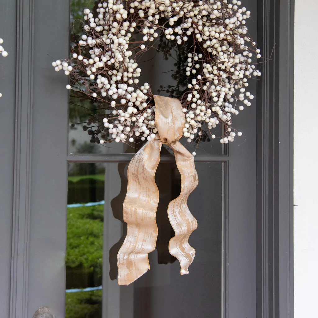 White Berry Wreath | Fig and Dove