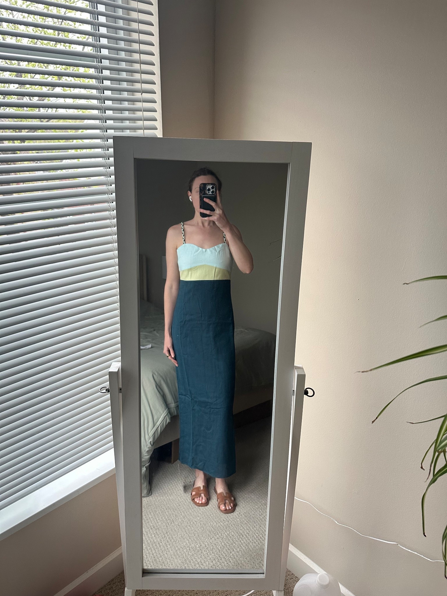 Wedding Guest Linen Rehearsal Dinner & Welcome Party Dress

Wearing a S from Tuckernuck 

#LTKgrwm #LTKWedding #LTKootd