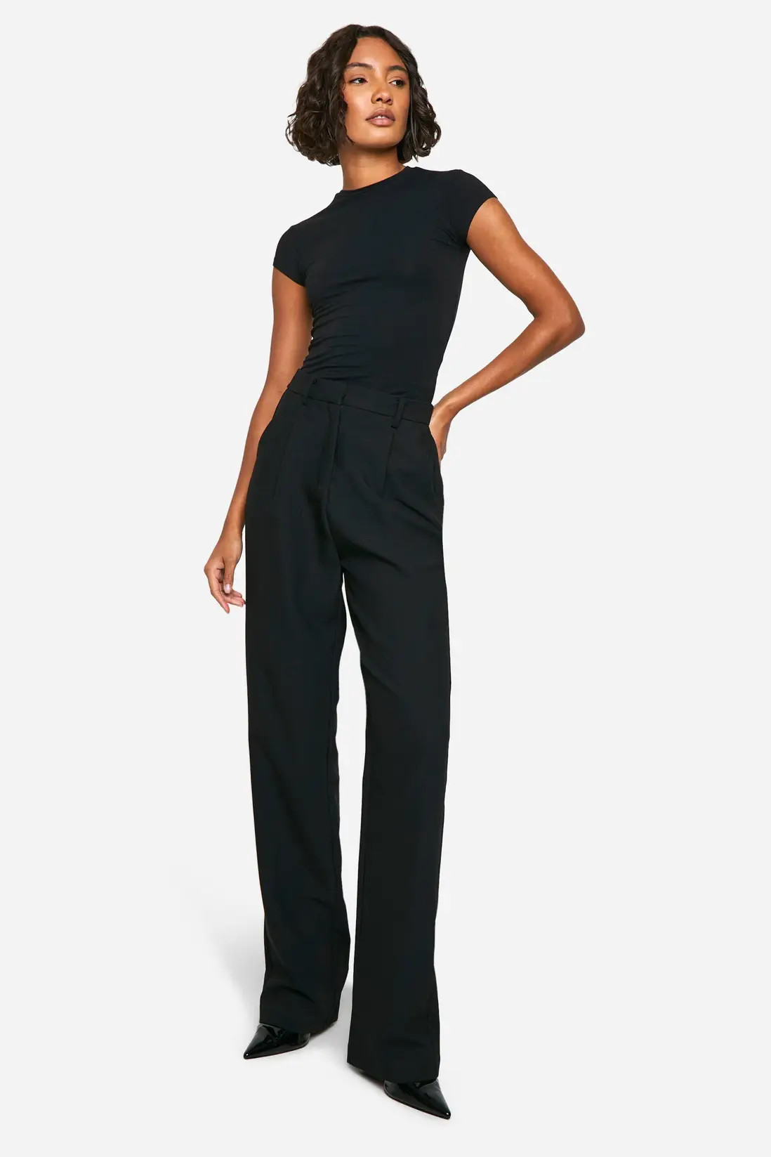 Black Tall Essential Straight Leg Tailored Trousers | Boohoo USA | boohoo (US & Canada)