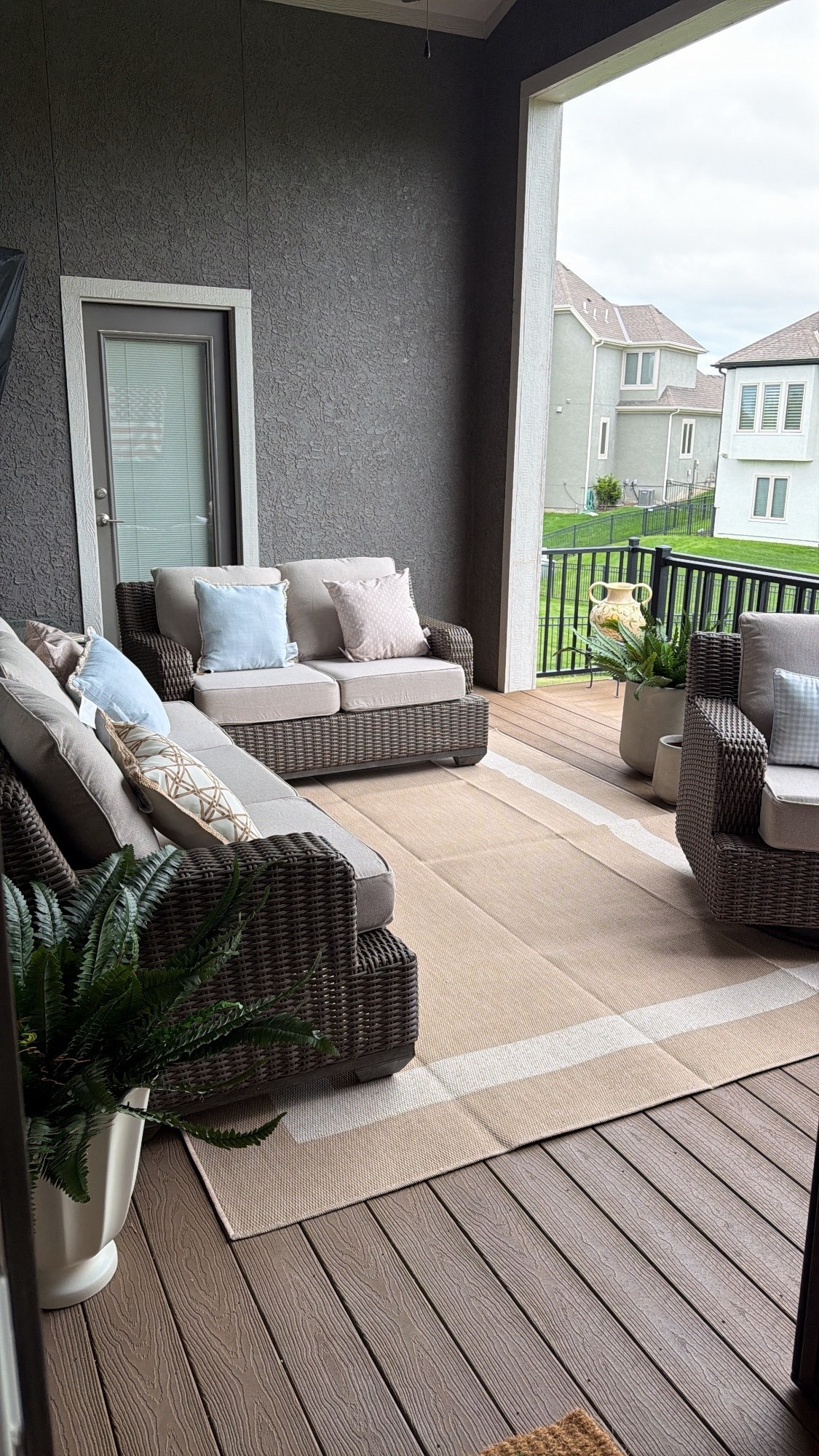 Patio refresh! I love the soft neutral and light blue tones



#LTKHome #LTKSeasonal #LTKSaleAlert