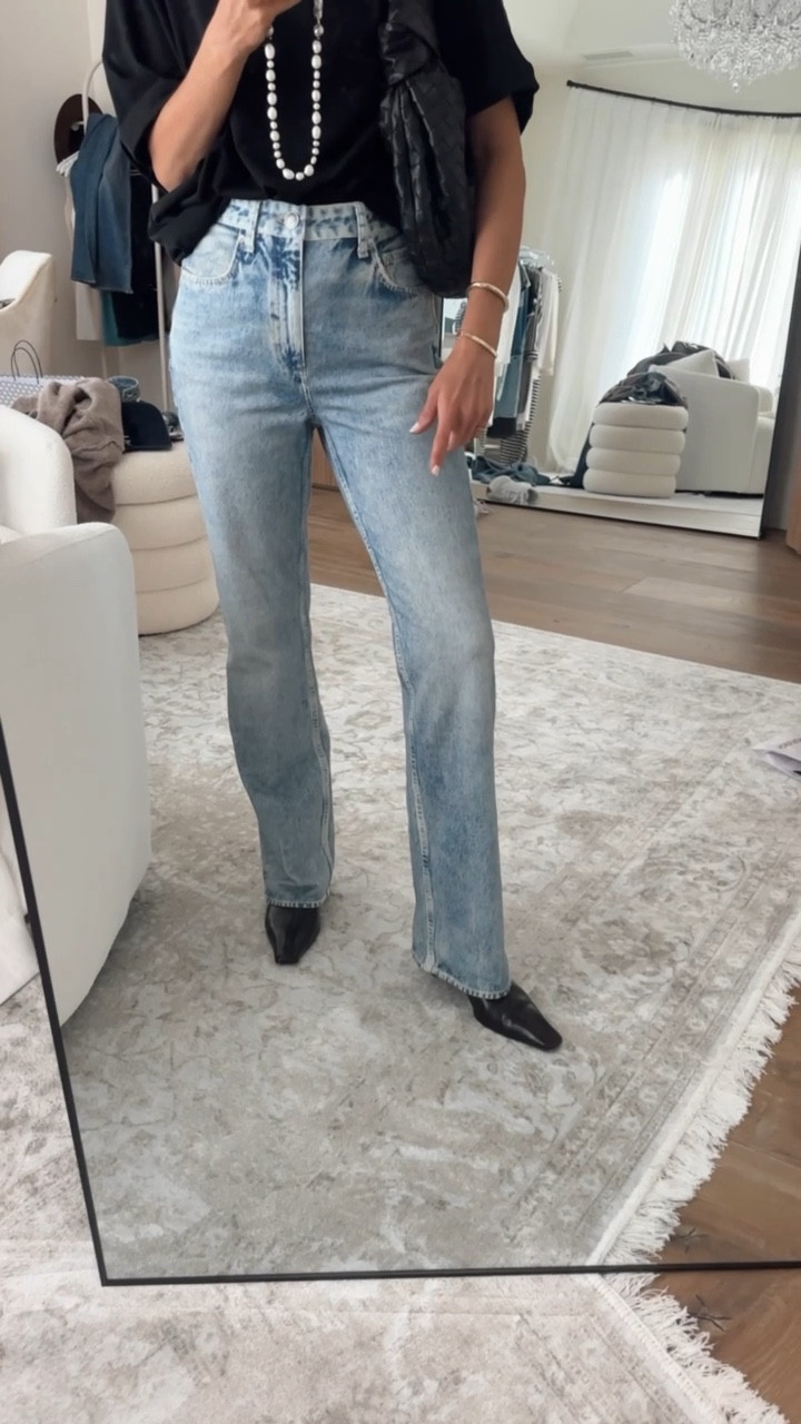 I will be living in these jeans! They are as comfortable as sweatpants but look just like jeans. I’m just shy of 5-70 wearing the size 24 🚨 DO NOT put in the dryer xx #stylinbyaylin #aylin

#LTKStyleTip #LTKFindsUnder100
