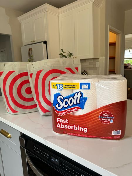Loving Scott’s paper towels 🙌🏼 
#ad #target #targetstyle #keepliferolling #scotttpwelellr

#LTKHome #LTKFindsUnder50