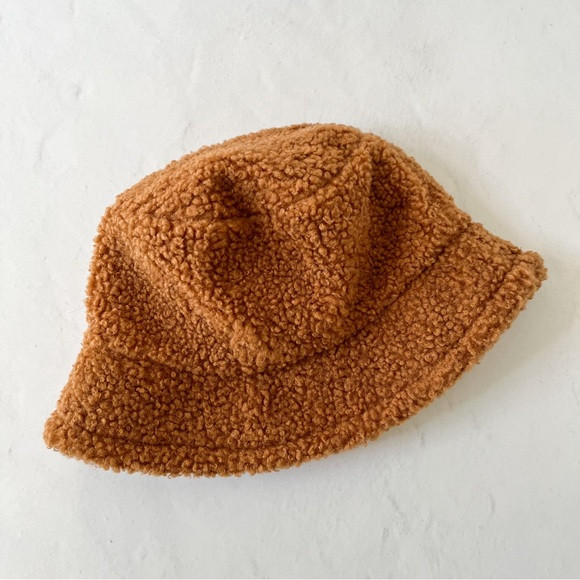 [boutique] sherpa teddy bucket hat cognac L/XL | Poshmark