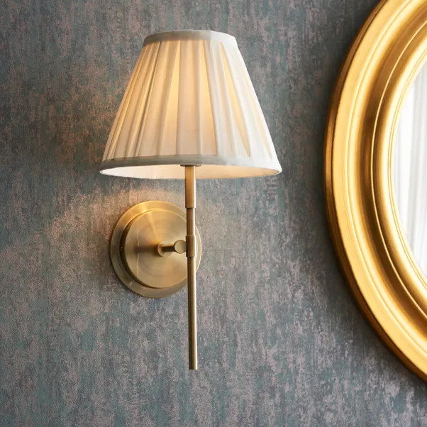 Vogue Holden Traditional Wall Light | Dunelm