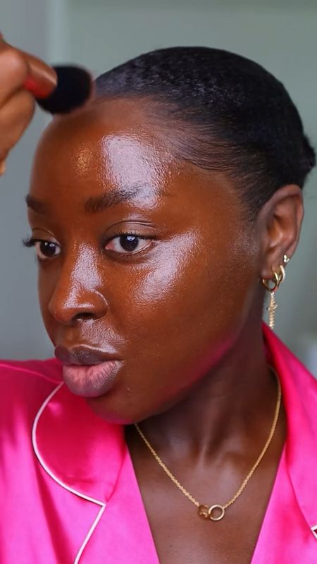 Testing out this new HD hydraglow foundation, what do you think about this match? Wearing shade 4R76

#LTKfindsunder100 #LTKVideo #LTKbeauty