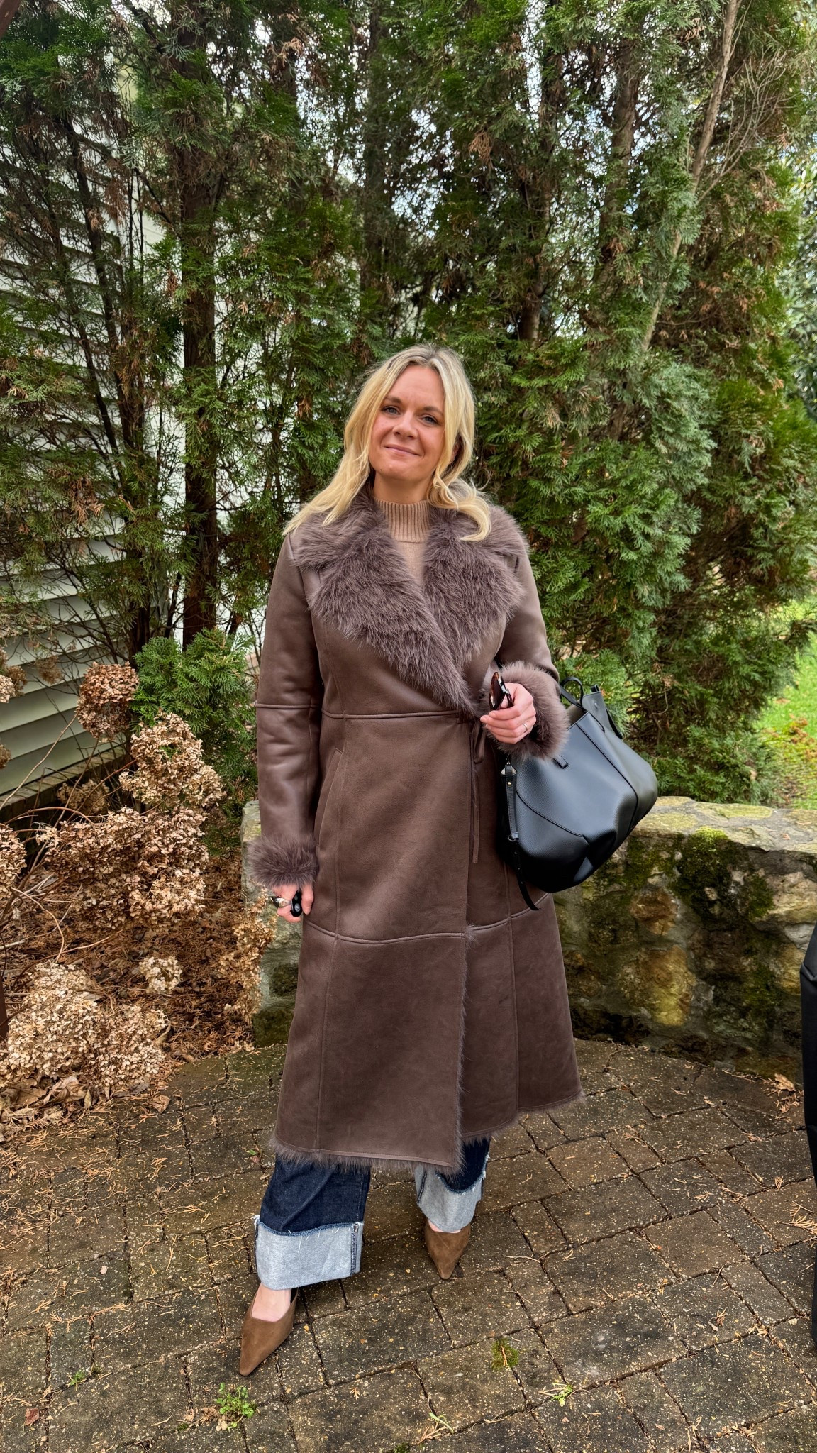 Obsessed with this statement layer ✨ The faux shearling midi coat from Avec les Filles instantly pulls any outfit together while keeping things warm and polished. #sponsored

#LTKdayinmylife #LTKootd #LTKgrwm