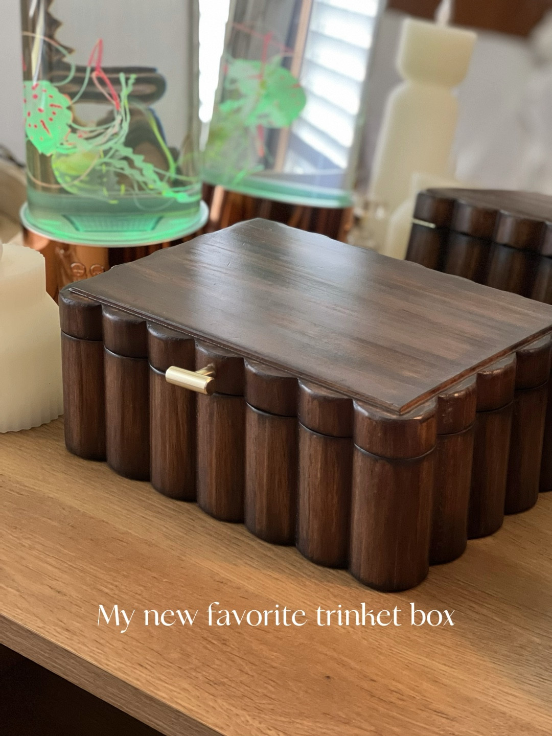 I’m loving this new trinket box by Better Homes and Gardens. The natural wood finish, scalloped edges and gold pull hardware gives a very sophisticated and elegant look. It’s a great size, perfect for jewelry, remotes etc.

#jewelrybox #homedecor #walmarthome #coffeetabledecor #coffeetablestyling

#LTKfindsunder50 #LTKbeauty #LTKhome