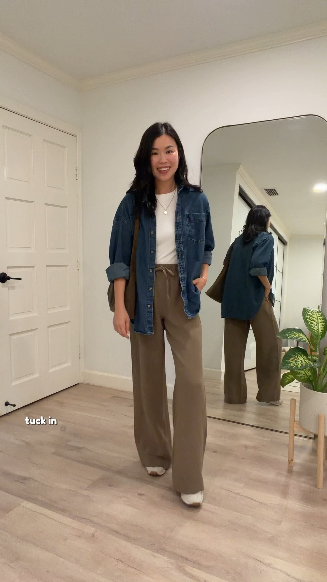 THE pants every mom needs. For reference, I’m 5’7. The regular length fits, but I prefer the tall especially with sneakers. True to size. I’m wearing a size S. This brown is so good 🤎 already debating another color because I know I’ll wear these on repeat.

#LTKmomlife #LTKgrwm #LTKOver40