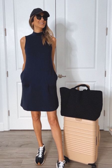Ultra comfortable and stretchy dress with pockets! Perfect for traveling!!
Fits tts, wearing a size small 


#LTKstyletip #LTKshoecrush #LTKtravel