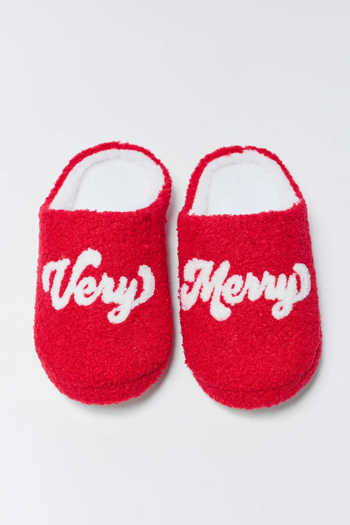 Very Merry Fuzzy Slippers | Avara