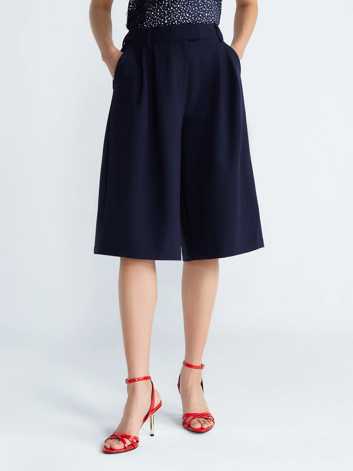 Devil Wears Prada Scoop Collection Women’s High Rise Pleated Culottes, 15" Inseam, Sizes 0-20 | Walmart (US)