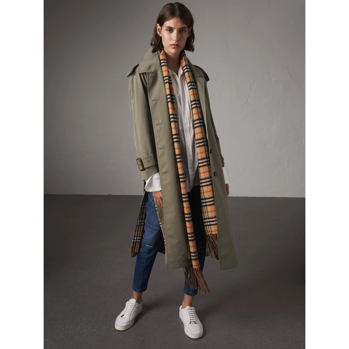 Burberry Side-slit Tropical Gabardine Trench Coat, Size: 06, Green | Burberry (US)