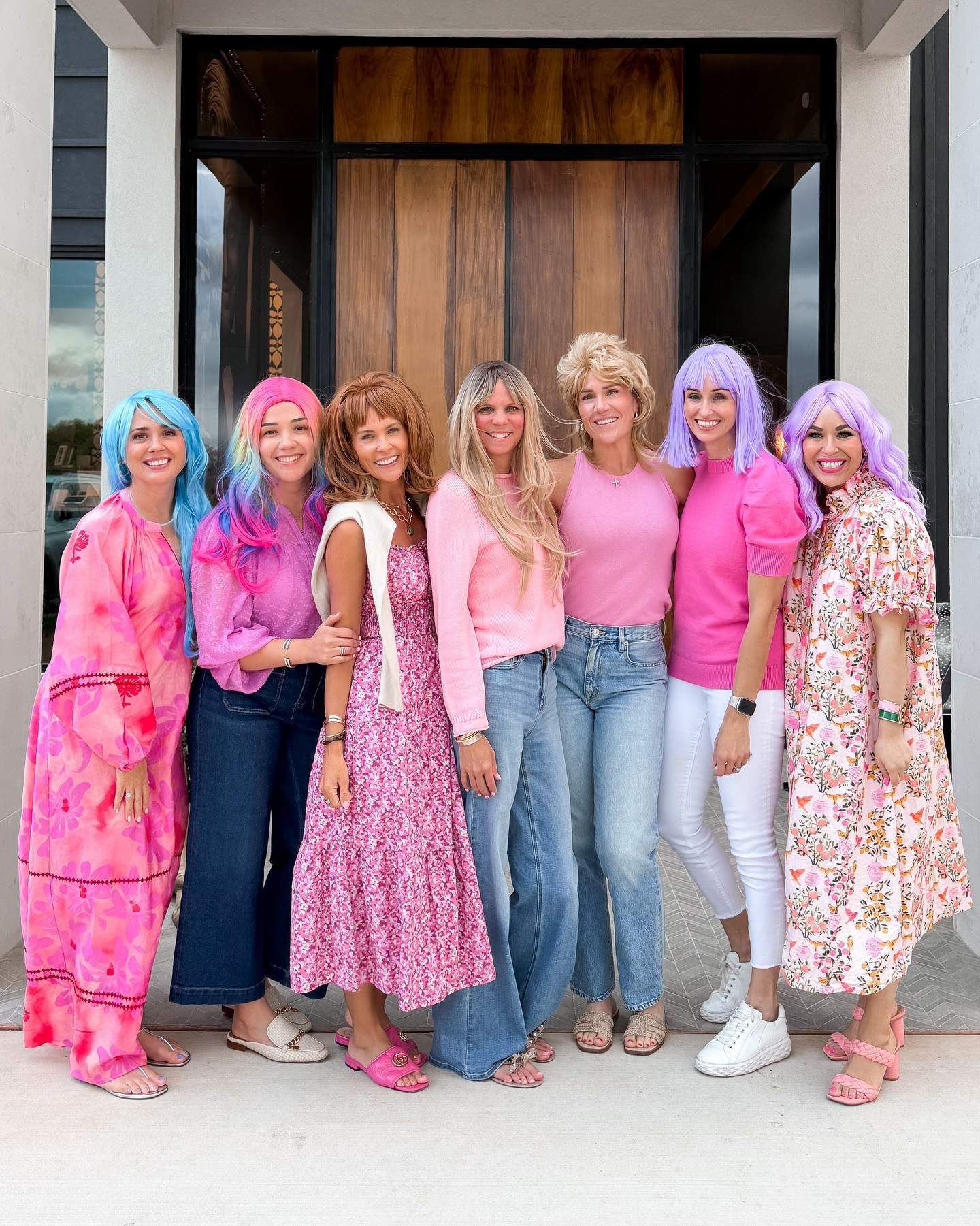 Pretty and pink 💕 @troopmahjong league swap! 🀄️Too much fun - just looked a little like a Stepford wife 🤣And finally completed my bingo! As I was walking out the door and my kids were cheering me on to get that sucker done! 

linking my outfit details, cause I’m pretty sure none of you want my wig lol