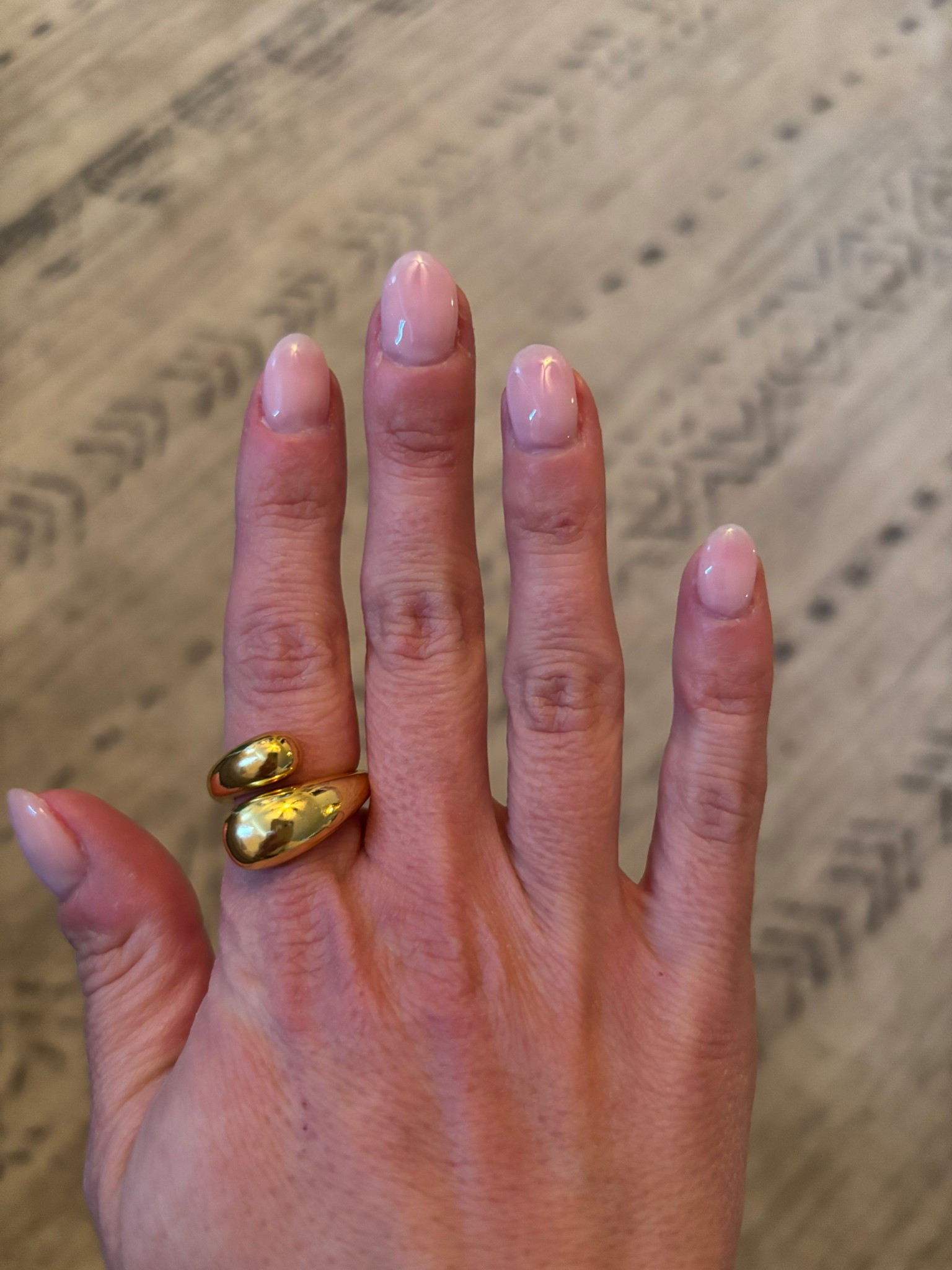 Has a nice ring to it 🤪

#LTKFindsUnder50 #LTKSeasonal #LTKStyleTip
