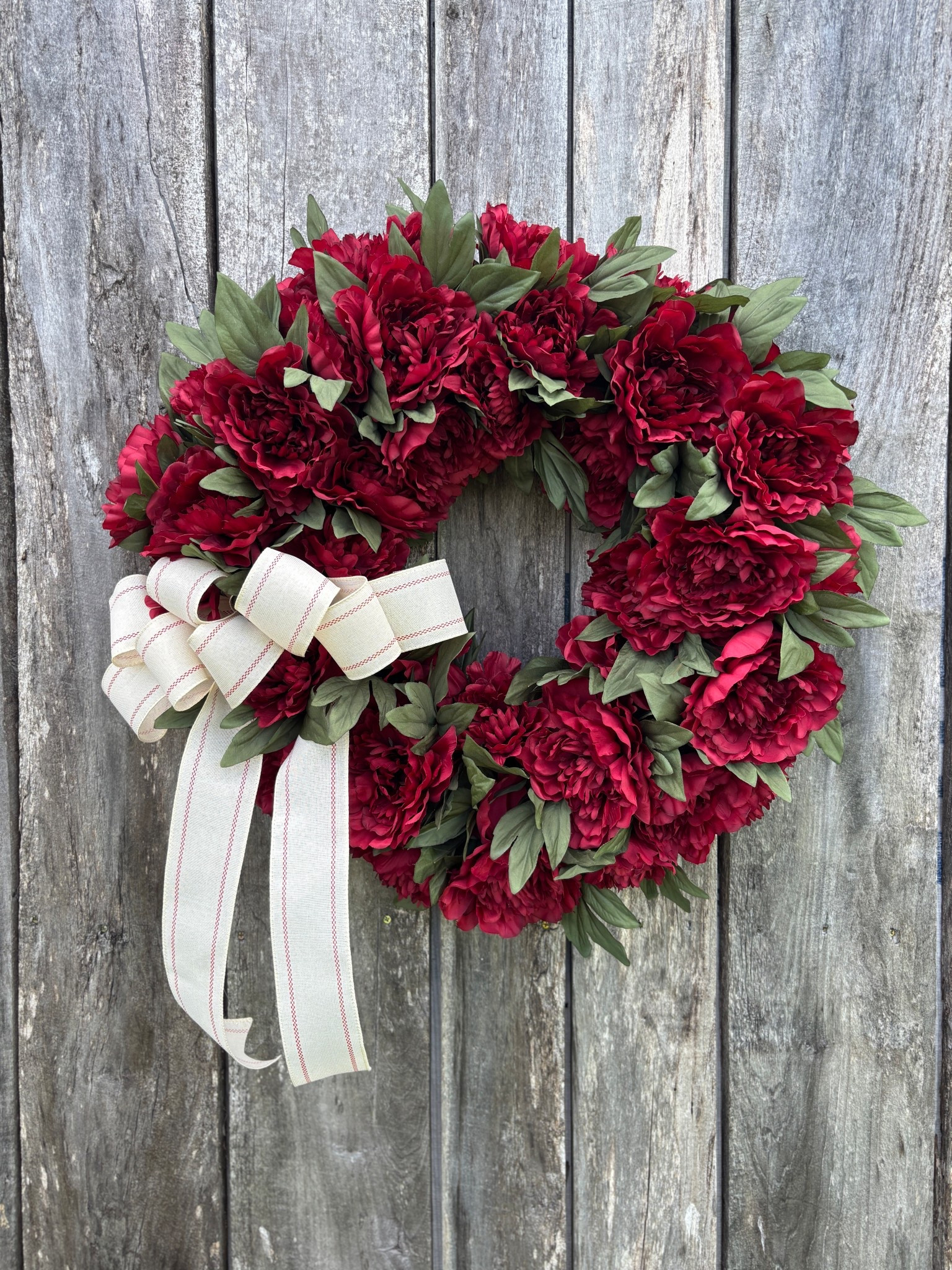 When I design a wreath, I always ask—how much use can my customer get out of this piece? Can it carry them through multiple seasons?

The Vivienne wreath does just that. 🍁🎄💘 Style it for fall, Christmas, and even Valentine’s Day—just switch out the ribbon! Now available in the shop.



#LTKU #LTKHome #LTKSeasonal