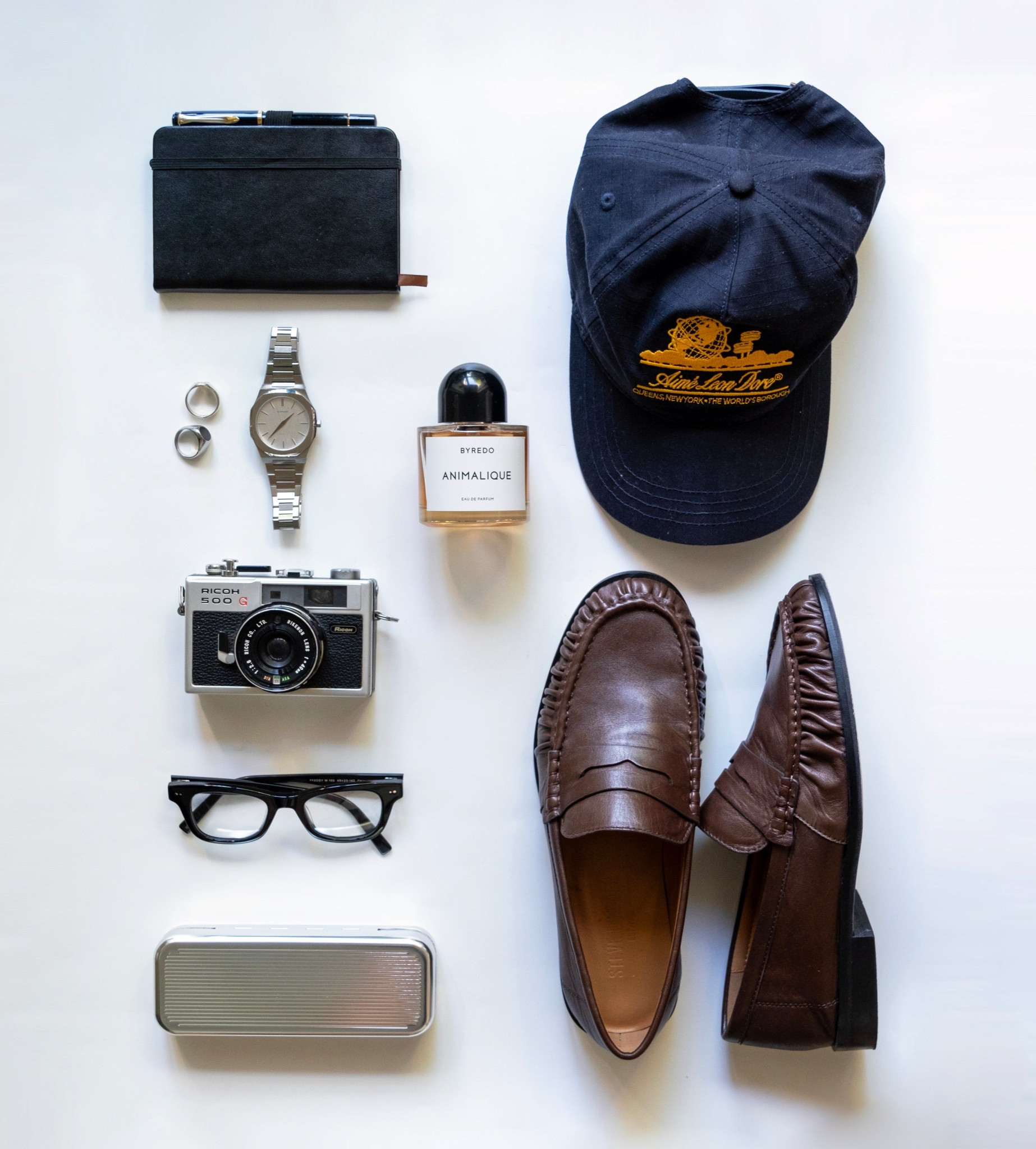 some essentials 🖋️