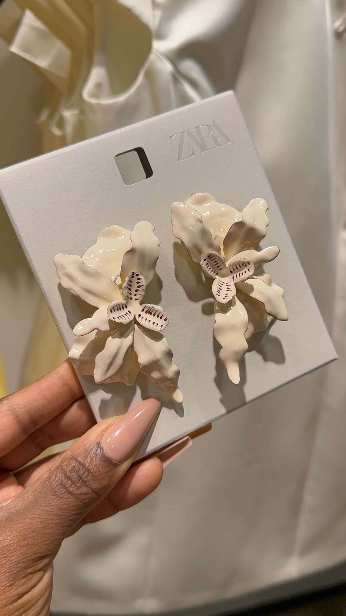 Zara accessories are always a hit! These flower earrings are so pretty

#LTKSeasonal