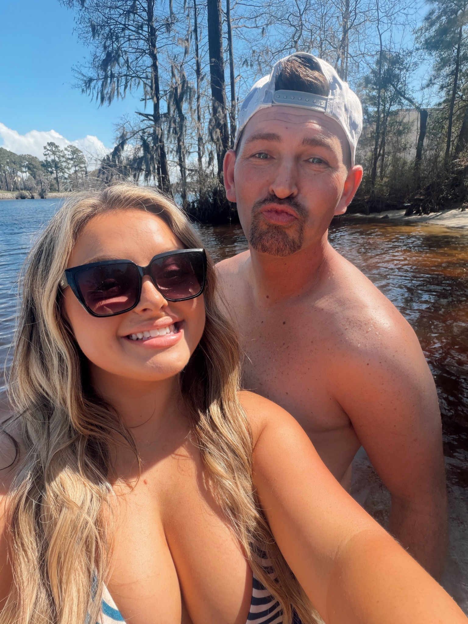 Fav boat day essentials, also great for beach days or any vacation trip ☀️✨🚤🩵

#LTKdayinmylife #LTKBeauty #LTKgrwm