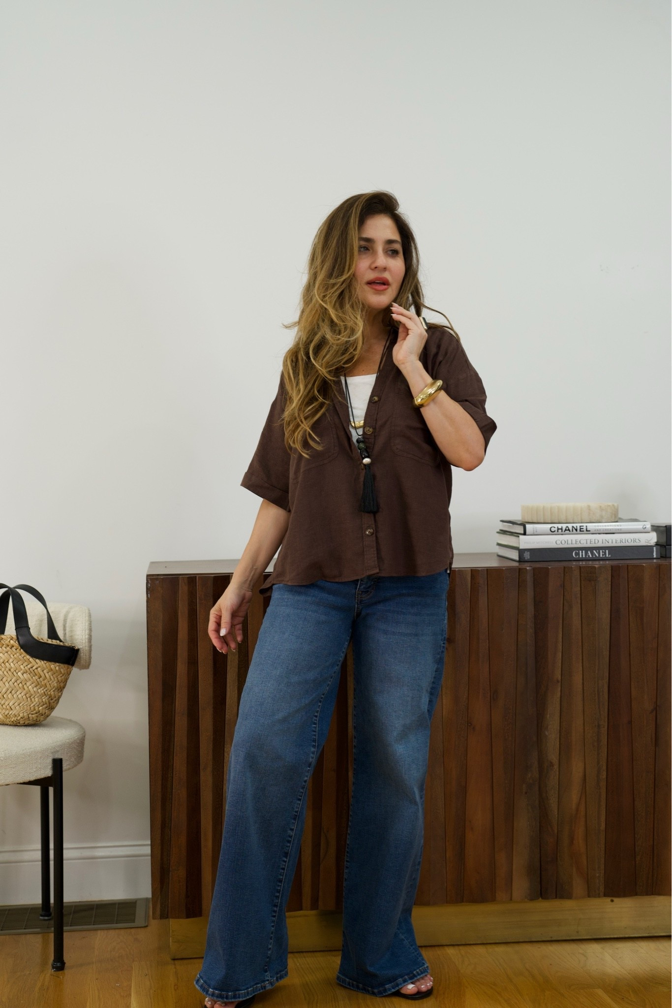 If your jeans have been feeling a little boring lately, try this!
A chocolate brown top, relaxed denim, and a few statement accessories. Simple pieces, but together they create an outfit that feels polished, expensive-looking, and easy to wear.

Everything linked here. 🤎

Work outfit, vacation outfits, date night outfits, summer outfits

#LTKootd #LTKgrwm #LTKPetite