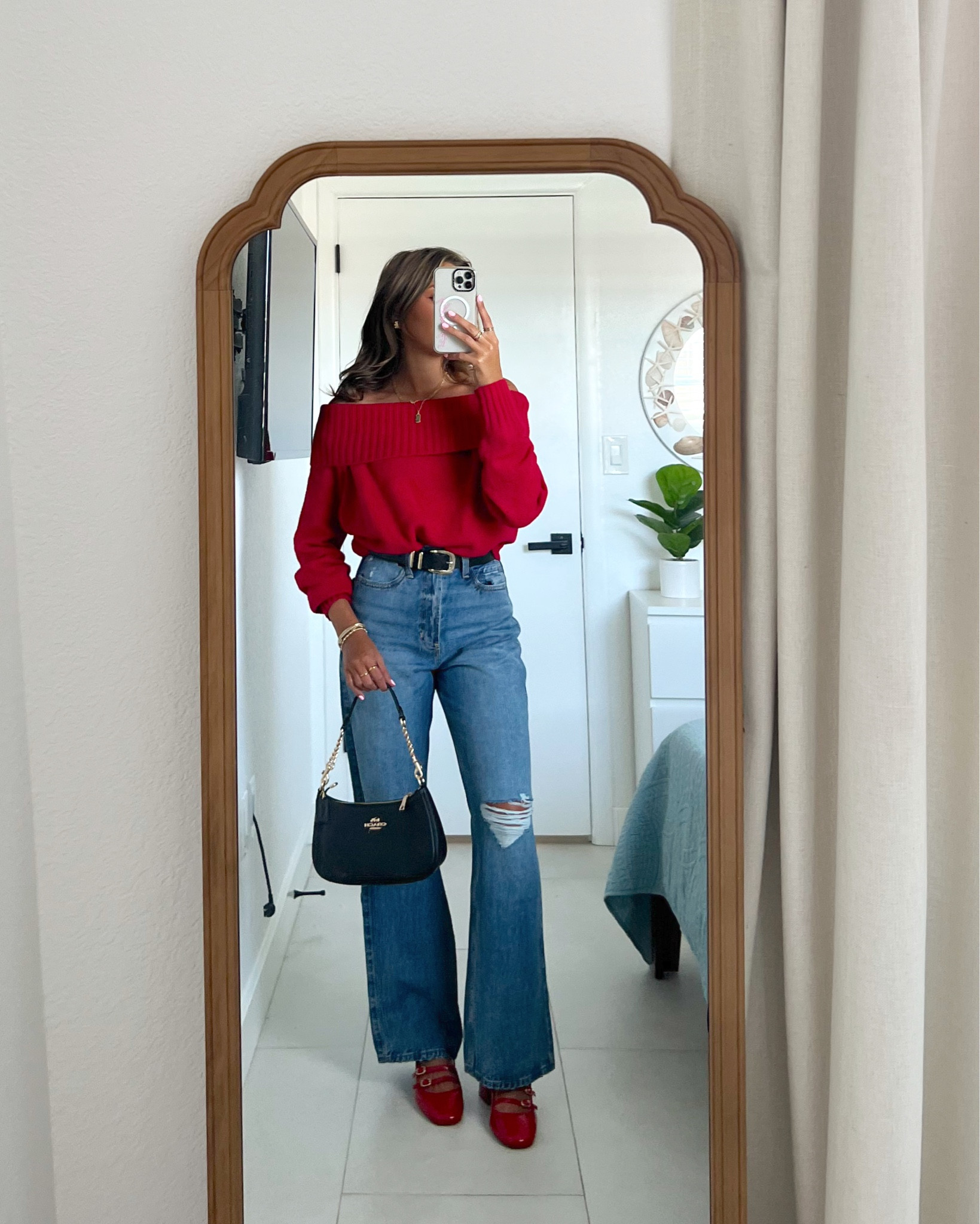 holiday outfit idea that’s perfect for the the winter festivities! apart of the Hollister Black Friday Sale. Get 30% off everything + stack code MCKENZIEBF for an extra 15% off. ❤️🎄 

Wearing a size XS skirt, XS Petite dress, 00Long pants, Small sweater, XS tops