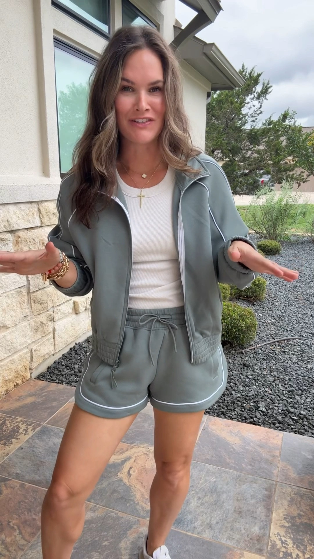 Alo or Walmart? This set is even better in person!

#LTKActive #LTKootd #LTKTravel