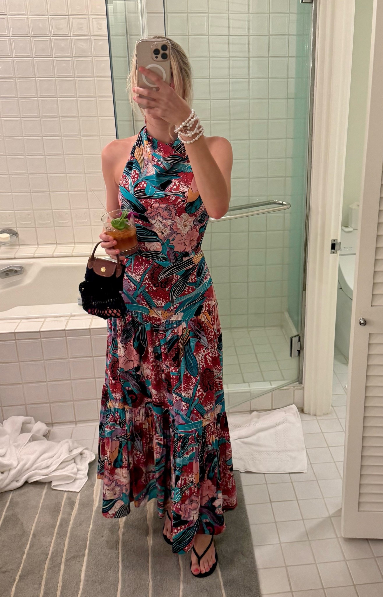 Hawaii night out! 🏄‍♀️🏄‍♀️

#LTKSummerEdit #LTKStyleTip #LTKSeasonal