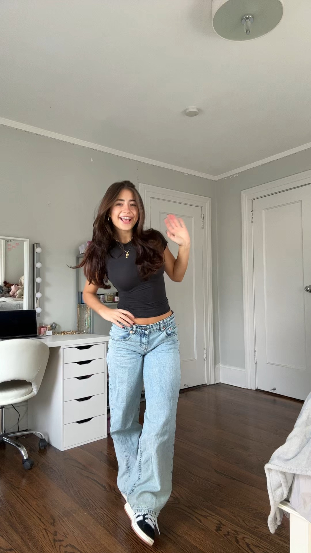 outfit inspo tiktok!
1-
top: xs
jeans: motel rocks (low rise parallel) (80s light blue wash) (W26 L32)
2-
top: xs
jeans: 24
sweater: brandy melville (ayla cable knit sweater)
3-
top: xs/s
pants: 000
4-
sweater: xs
jeans: motel rocks (low rise parallel) (sandy blue acid wash) (W26 L32)
5- 
top: white fox (xxs)
pants: 0 (short)
6-
sweatshirt: small
leggings: 4

(if a brand is listed instead of a size it means it is unavailable on here, I will link something similar 🤍)