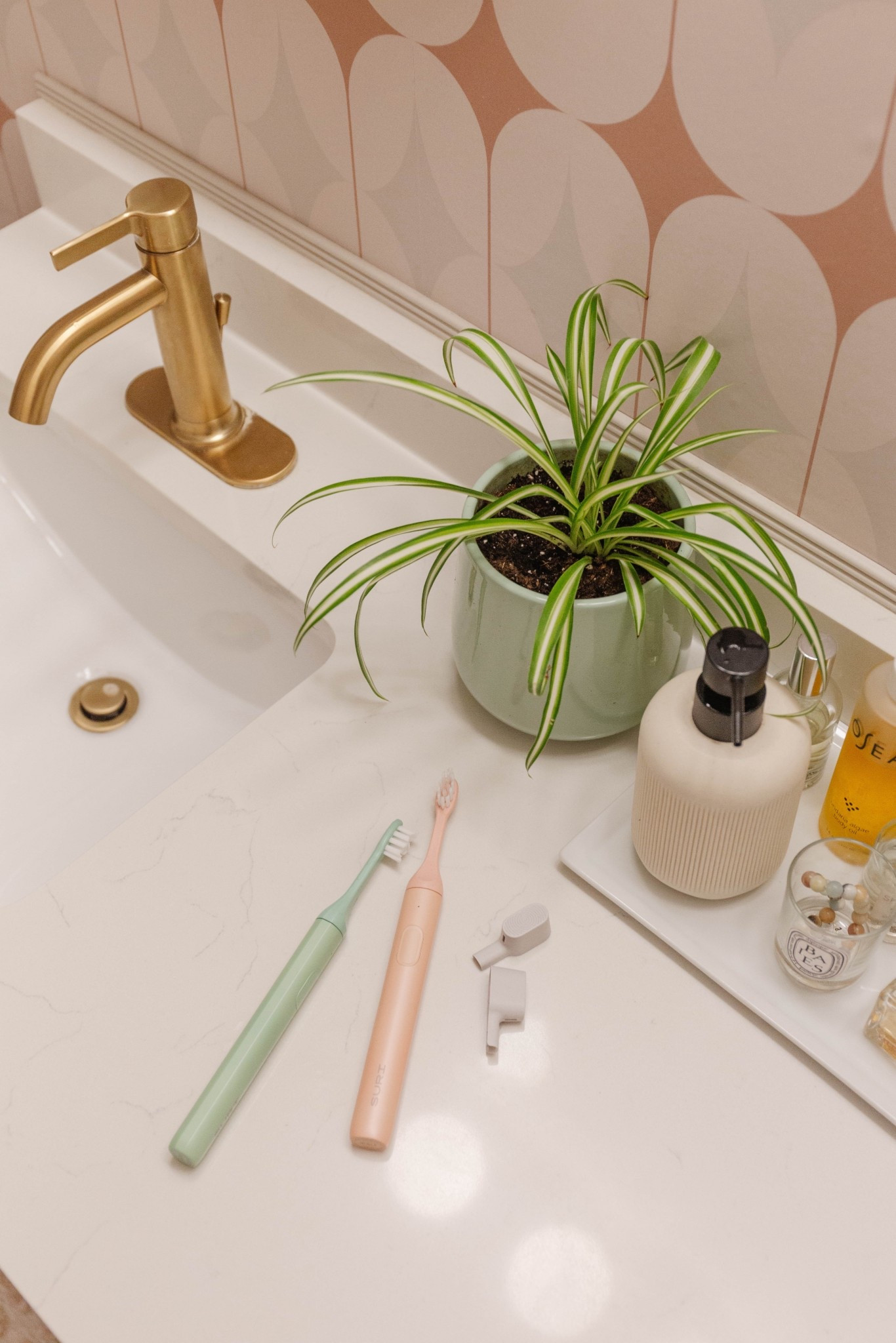 SURI toothbrushes are now available at Target! I love the modern colors and gentle, quite clean, plus it comes with a bacteria-killing travel case…Such a great Christmas gift, too ⭐️

#LTKGiftGuide #LTKTravel #LTKHome