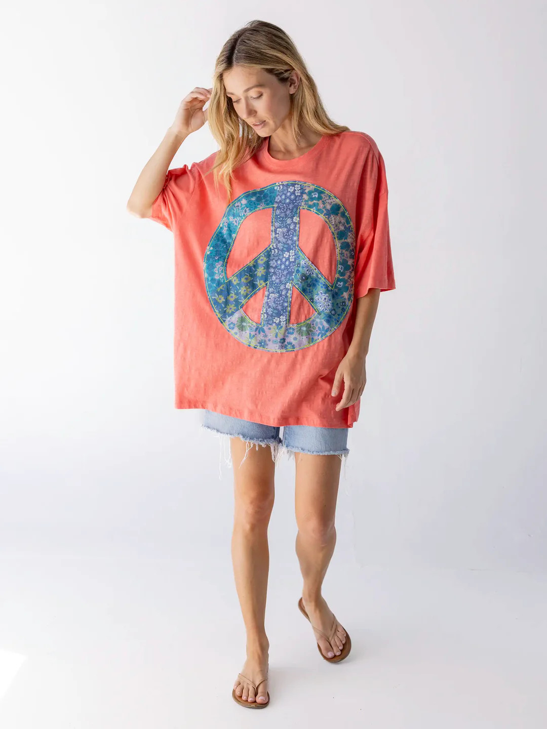 Oversized Cotton Applique Tee - Coral Peace Sign | Natural Life