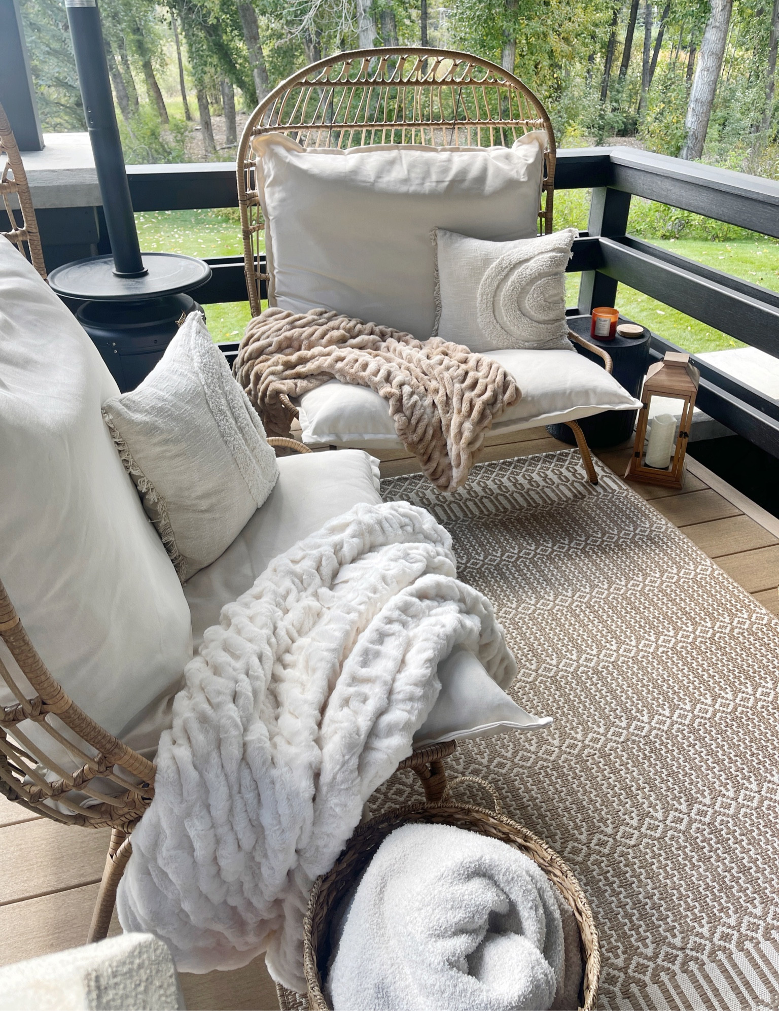 HOME \ cozy fall patio☺️🍂

Walmart 
Decor
Blanket
Faux fur
Pillow 

#LTKfindsunder50 #LTKhome #LTKSeasonal