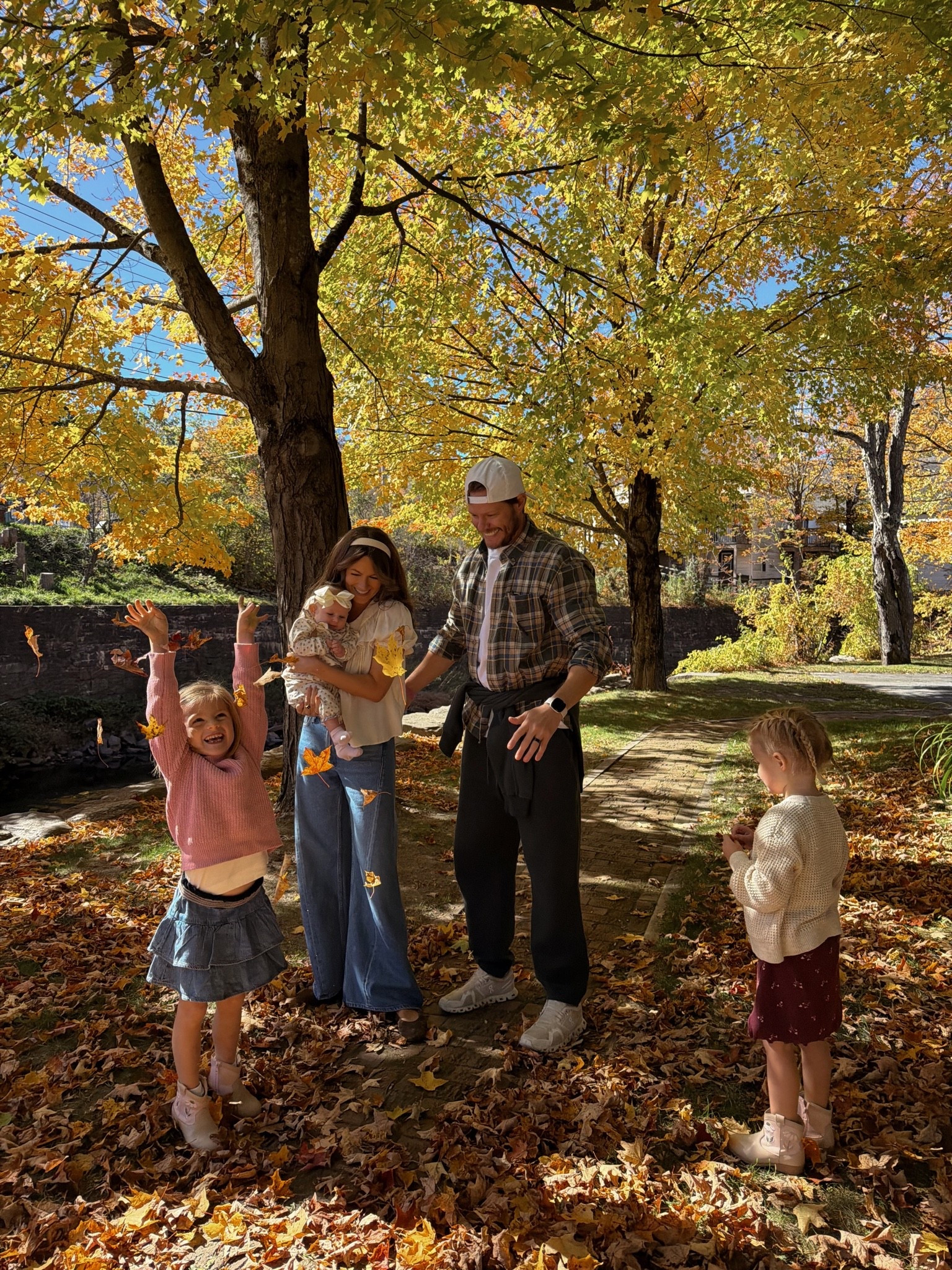 Use code AFLTK at checkout for 20% off Abercrombie - I love Chris’s outfit!