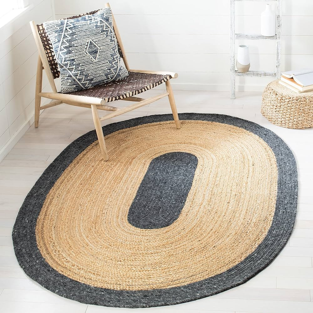 SAFAVIEH Braided Collection 5' x 7' Oval Black / Gold BRD910Z Handmade Country Cottage Reversible... | Amazon (US)