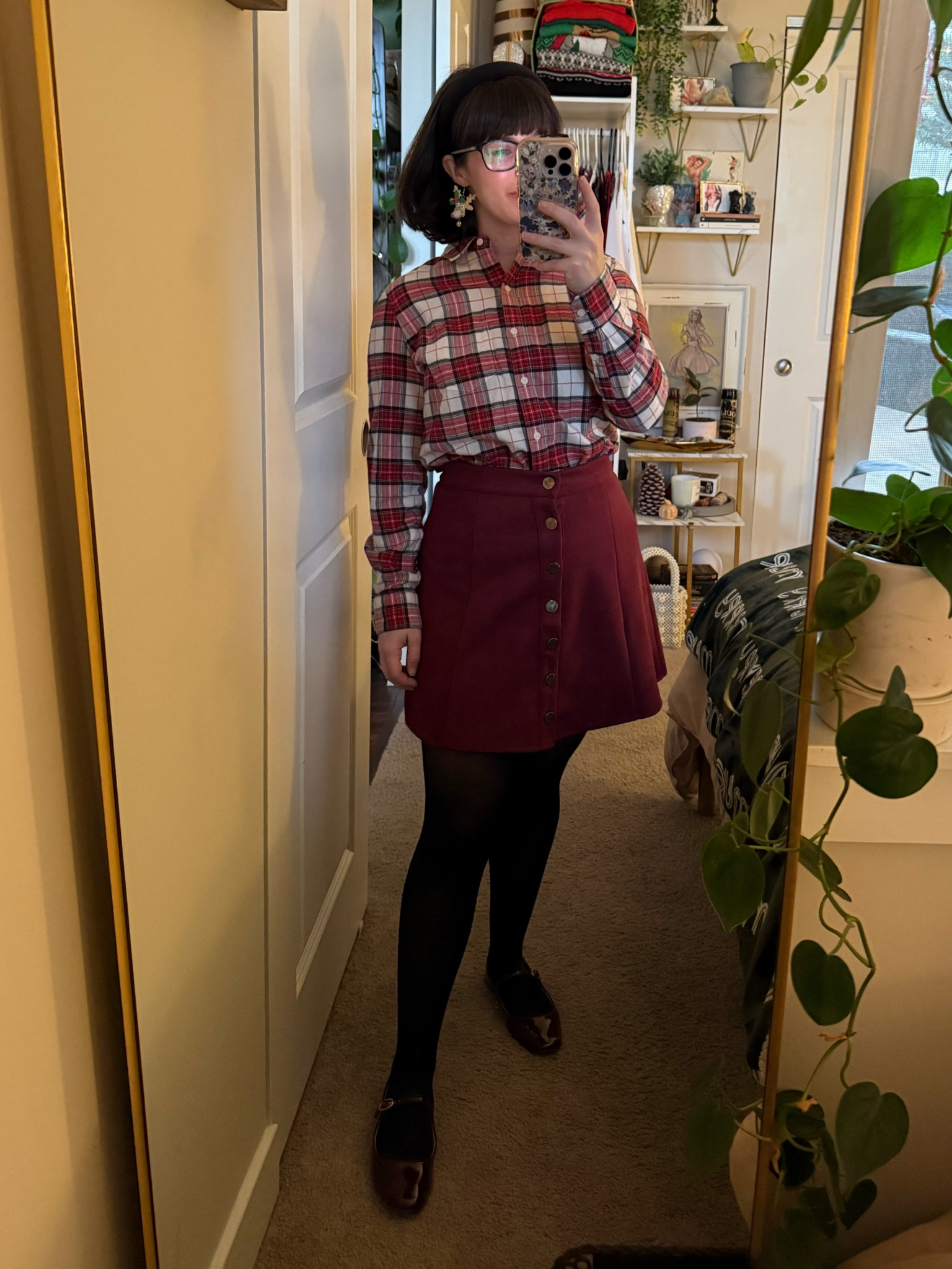 More burgundy and red and plaid  

#LTKSeasonal #LTKHoliday #LTKStyleTip