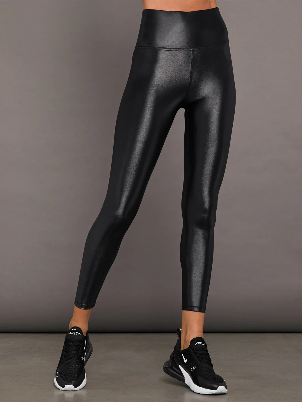 High Rise 7/8 Legging in Takara Shine - Black | Carbon38