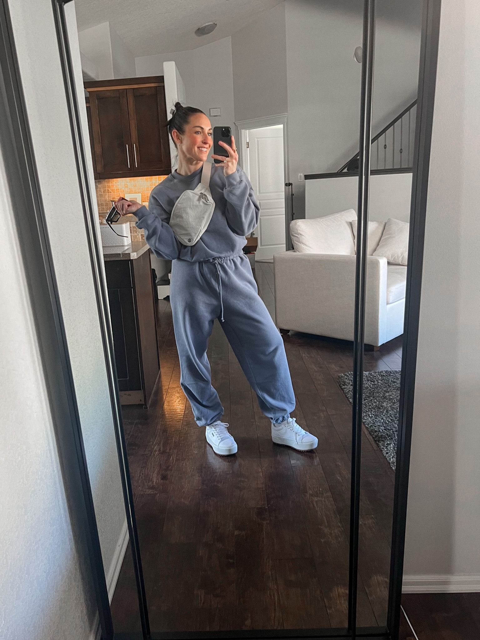Cute jogger set for a cozy weekend!

#LTKshoecrush #LTKstyletip #LTKitbag