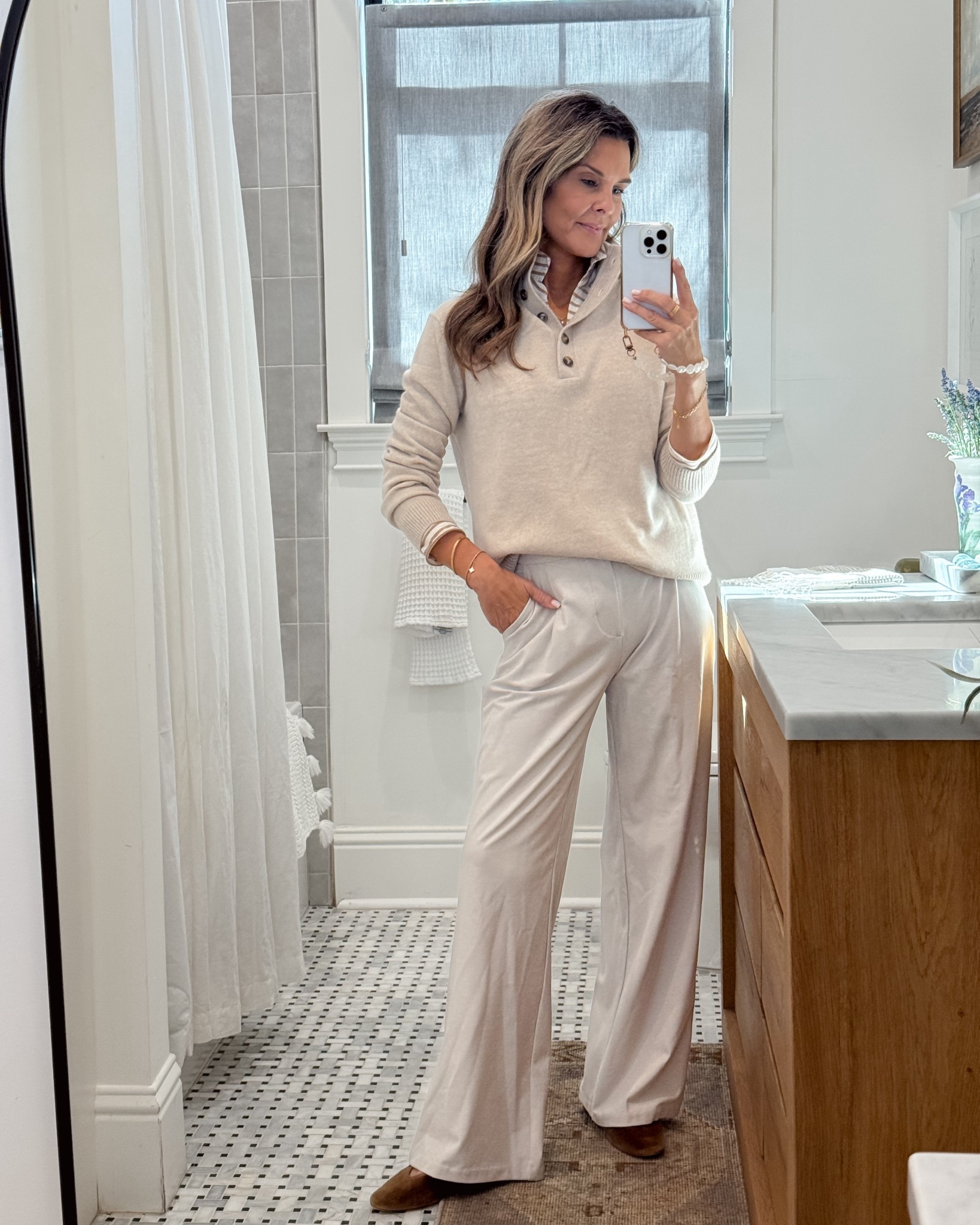 -Cashmere sweater from Alice Walk sz S
-Popped collar thin jersey top sz Small 
-Jersey trousers! I’m 5’6” wearing XS TTS 
-Velvet flats 


#LTKOver40 #LTKStyleTip #LTKHoliday