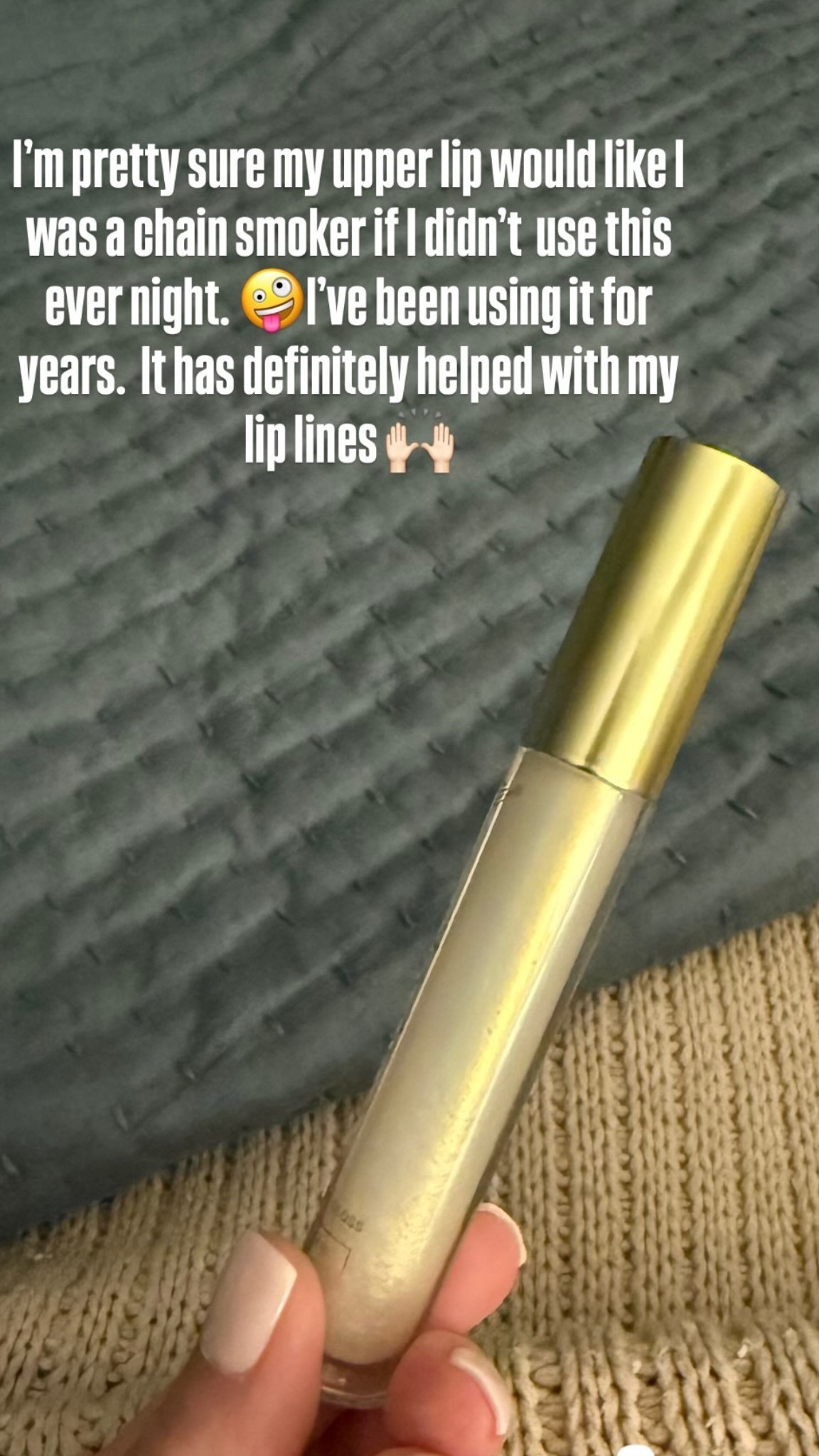 I’m pretty sure my upper lip would like I was a chain smoker if I didn’t  use this ever night. 🤪I’ve been using it for years.  It has definitely helped with my lip lines 🙌🏻 Comment 
LINK @citybeautyofficial
