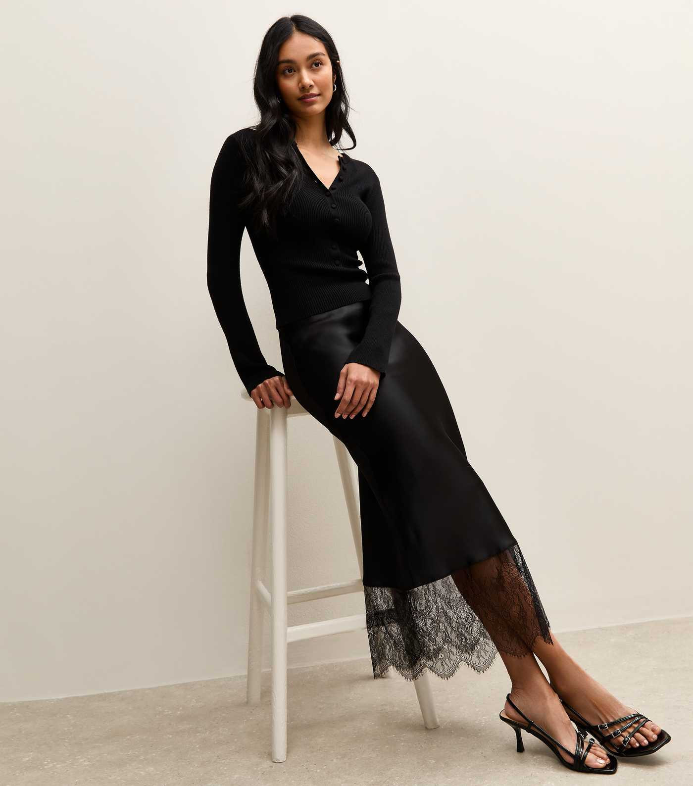 Black Satin Lace Hem Bias Cut Midi Skirt | New Look | New Look (UK)