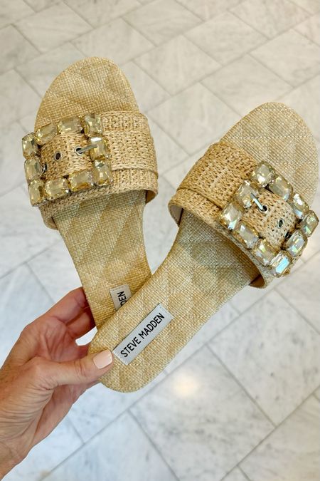My go-to summer sandals! 

#LTKSeasonal #LTKShoeCrush #LTKFindsUnder100