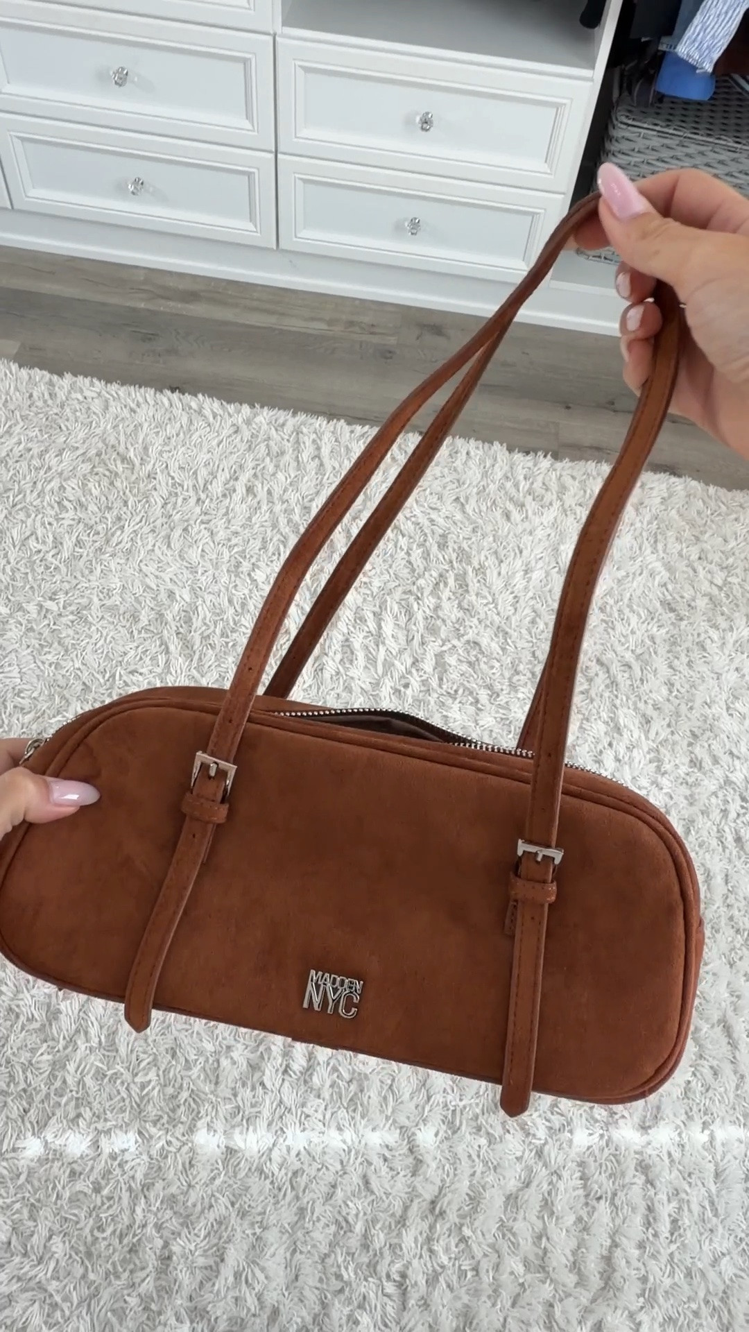 Walmart accessories✨👌🏼
*This East West Suede bag is PERFECT for fall🍂🍁
*And this wallet is only $7!!! What?! It’s so freaking cute and functional, but actually fits into every bag!

#WalmartPartner

#LTKSaleAlert #LTKootd #LTKgrwm