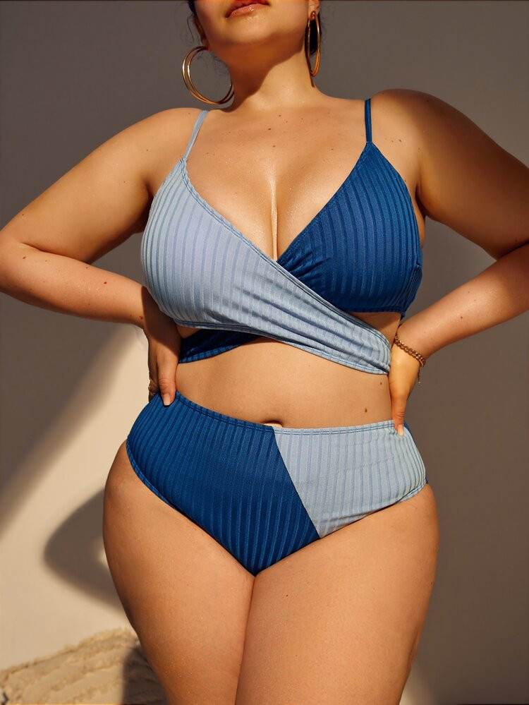 Plus Two Tone Textured Wrap Bikini Swimsuit | SHEIN