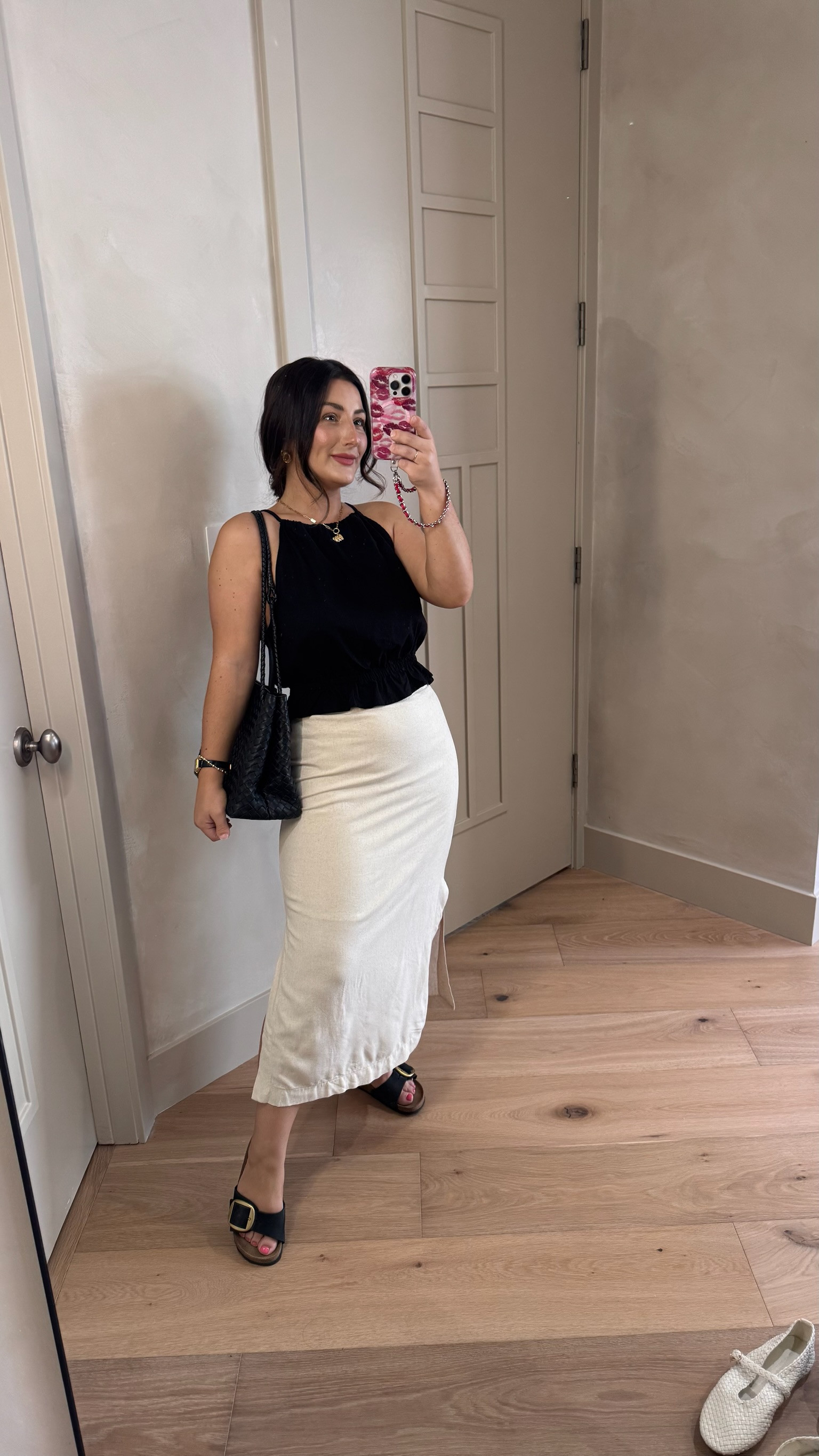 Chic outfit with a linen skirt and black halter top! 

Size small in skirt and top 

5'0" 140lbs
Petite friendly! 

 

#LTKootd #LTKSeasonal #LTKPetite