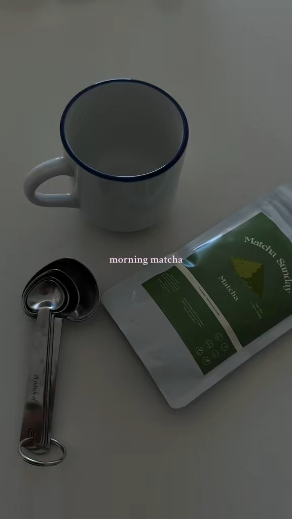 perfect way to start my day!! 


#matchamorning #matcha #slomorning #aloset #alo #ltkactive #ltkstyle #morningroutine #thatgirl #wellnessroutine #cozymorning #sundayvibes