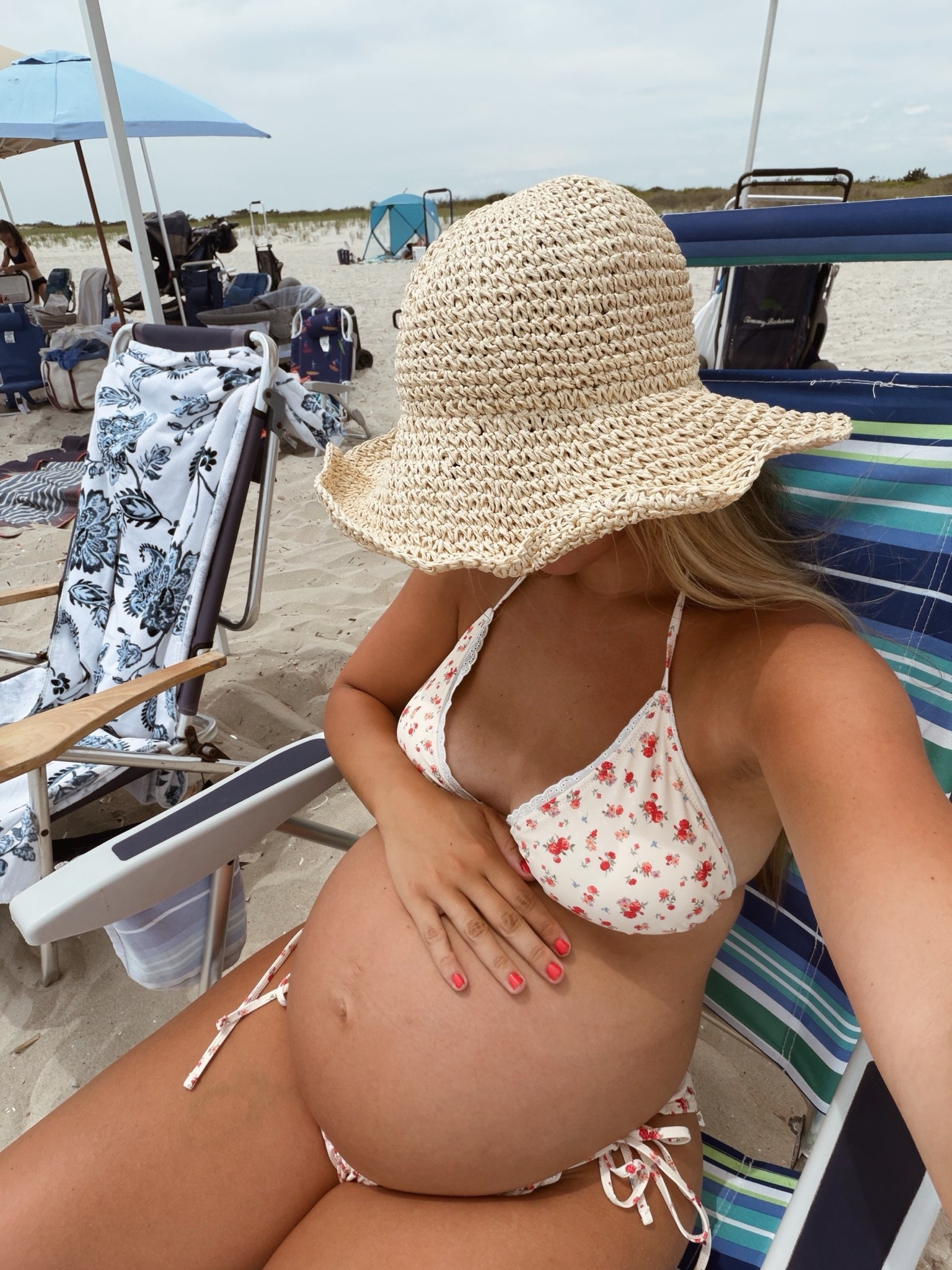 beach bikini of the day ft. the bump 🤰🏼🤍🌹

#LTKSwim #LTKBump #LTKmomlife