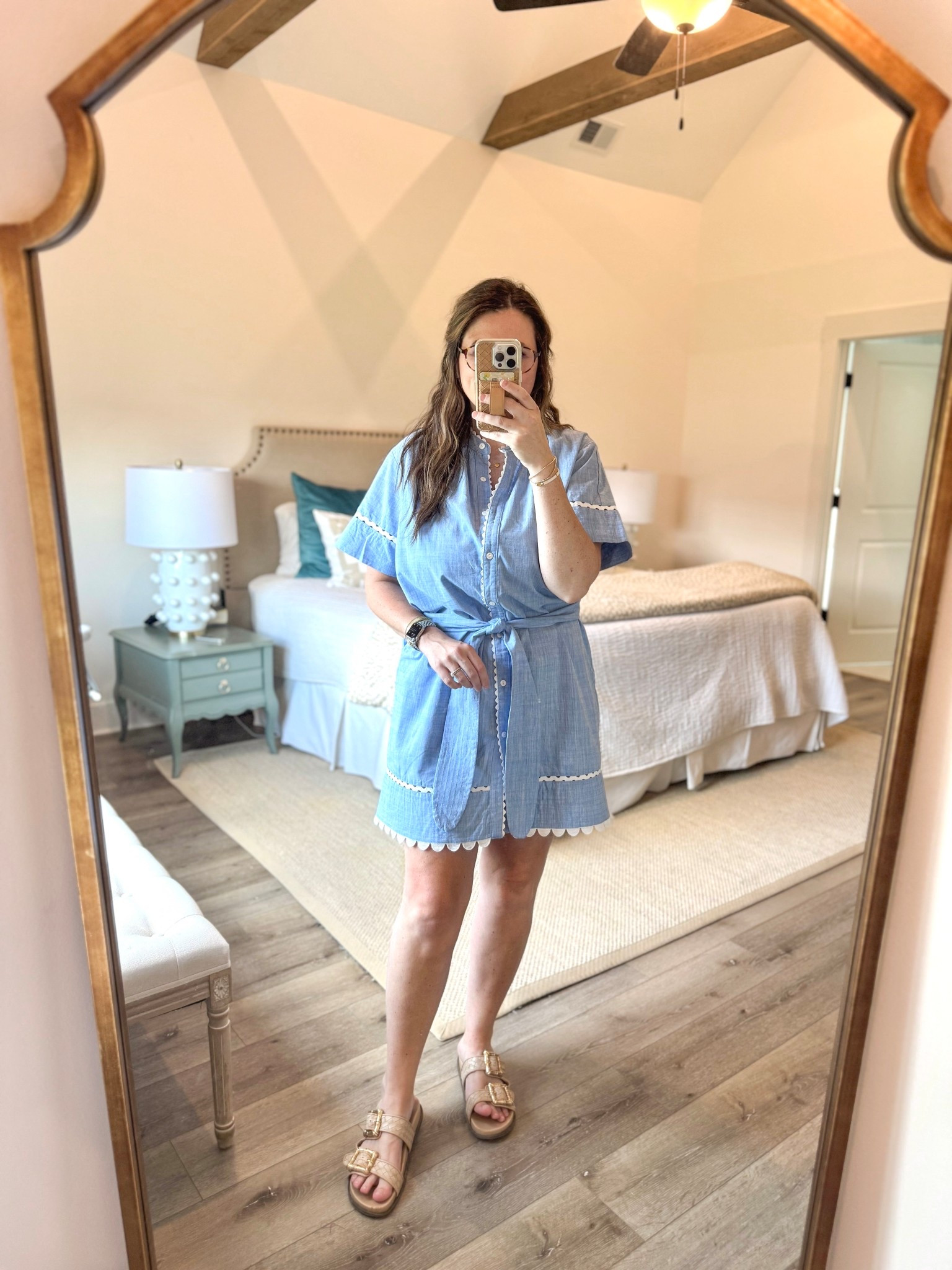 Tuckernuck vibes on a budget! Comes in  a few colors and such a flattering fit  