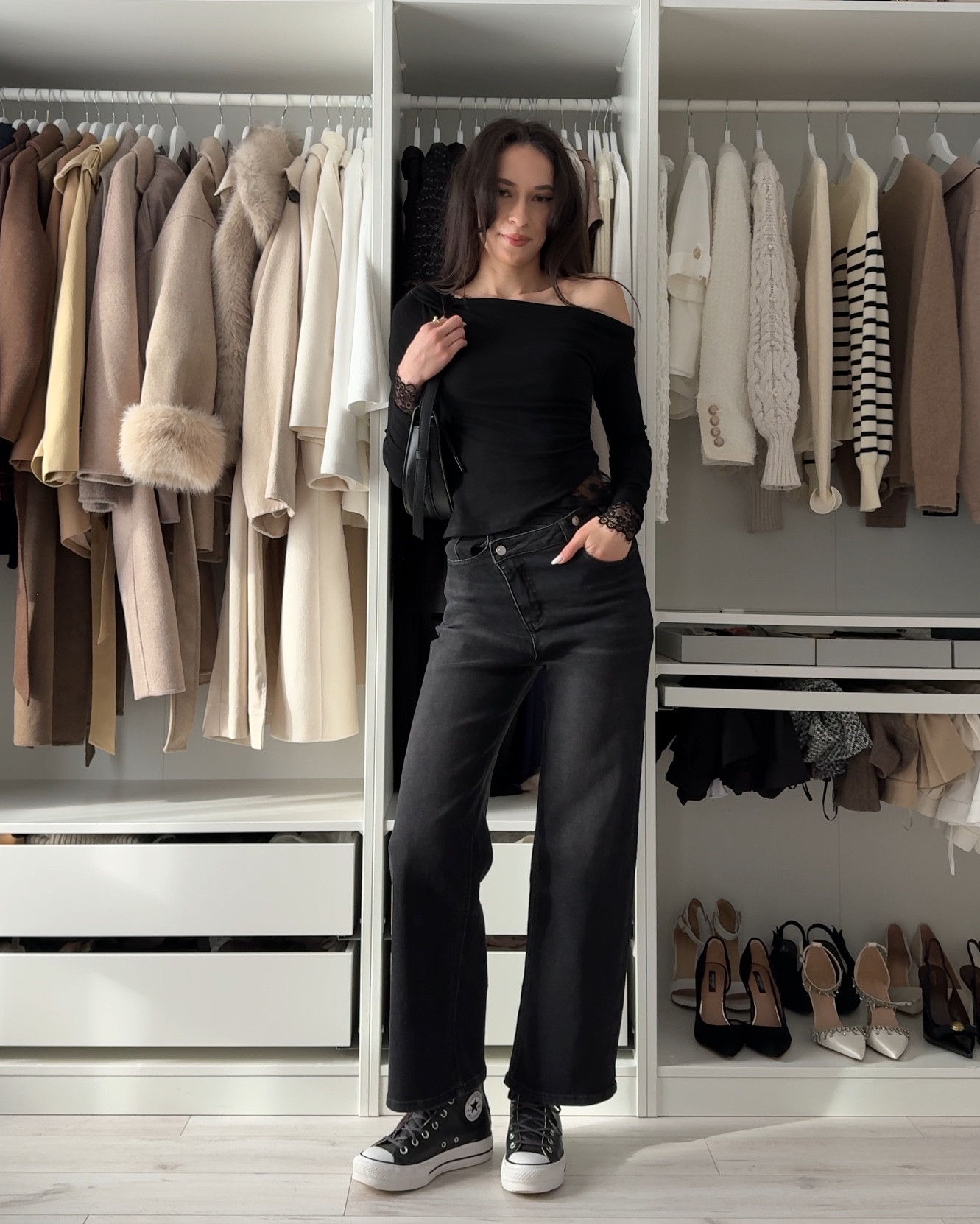 Casual & chic outfit for a walk in the park 🖤

#LTKSpringSale